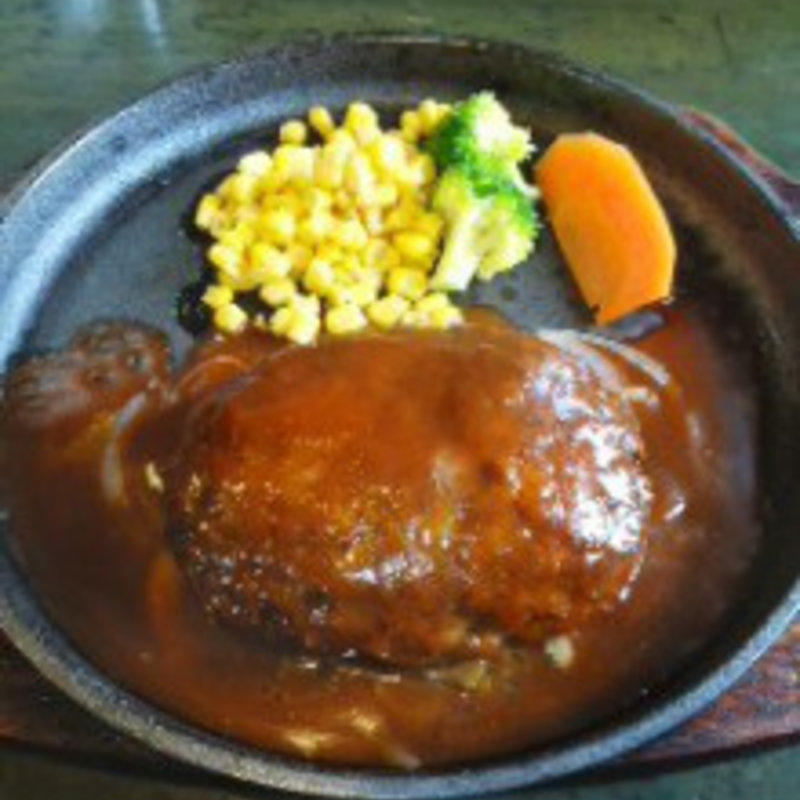 和牛ハンバーグセット（ライス赤だし付）(炭焼牛 レア館)