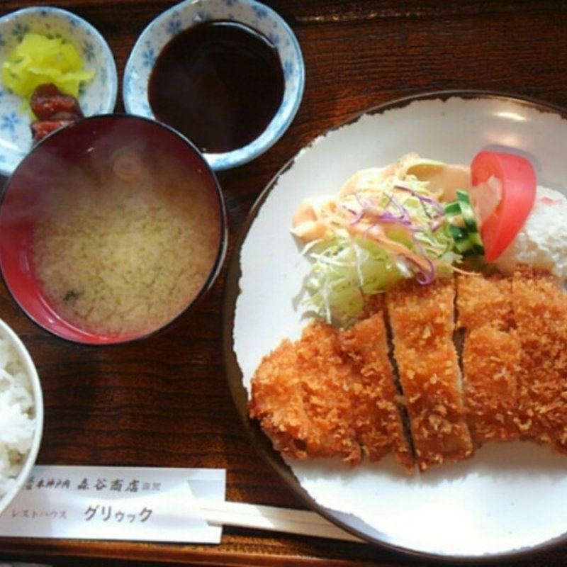 トンカツ定食(焼肉もりや)