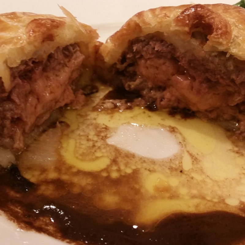 クリスマスディナー（メイン・ジビエのパイ包み）(Restaurant ALADDIN (レストランアラジン)フランス料理)