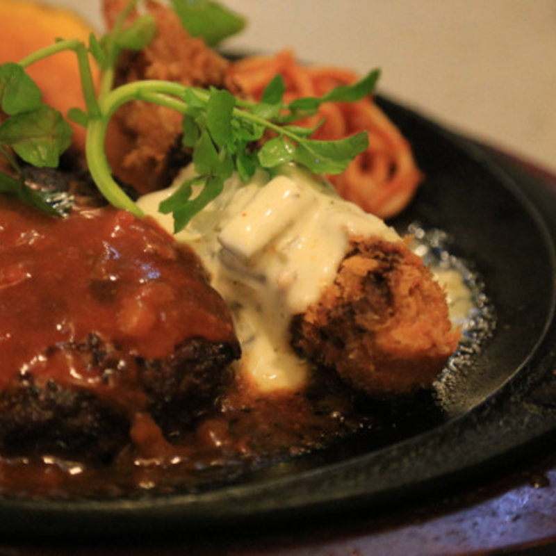 ハンバーグとエビフライ(レストランくれそん )