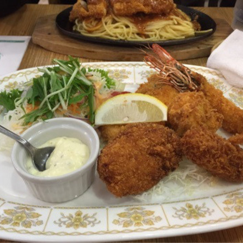 海鮮ミックスフライ(レストラン泉屋 本店 )
