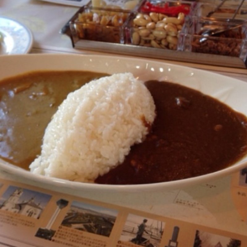 五島軒あいがけカレー(五島軒本店 レストラン雪河亭)
