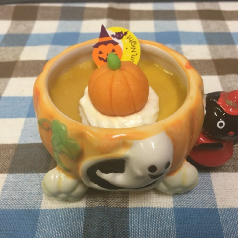 カボチャプリン(ローヤル洋菓子店)