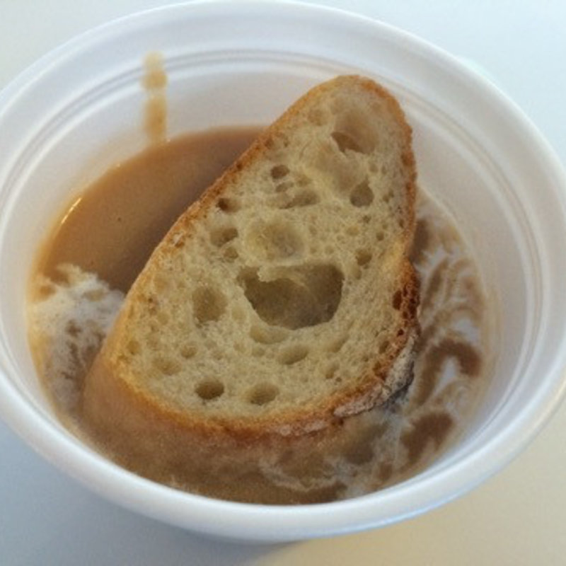 スープコロンボのスープ(ロイズアイスホテル)