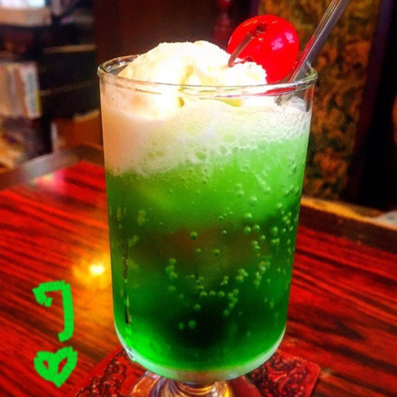 クリームソーダ(ロゼ)