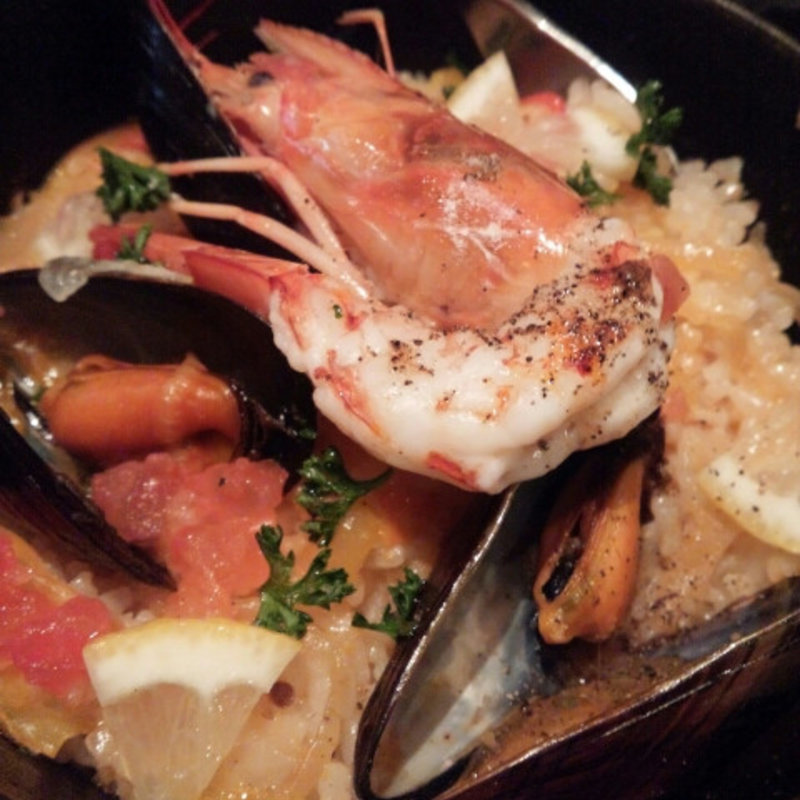 魚介の鉄鍋パエリア(ロティット )