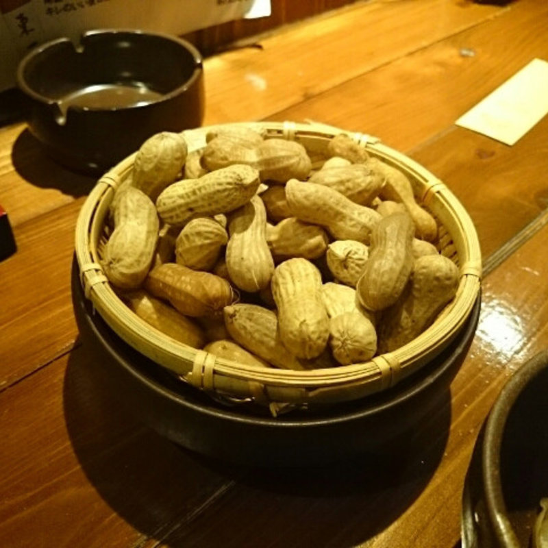 塩茹で落花生(ろばた滋味)