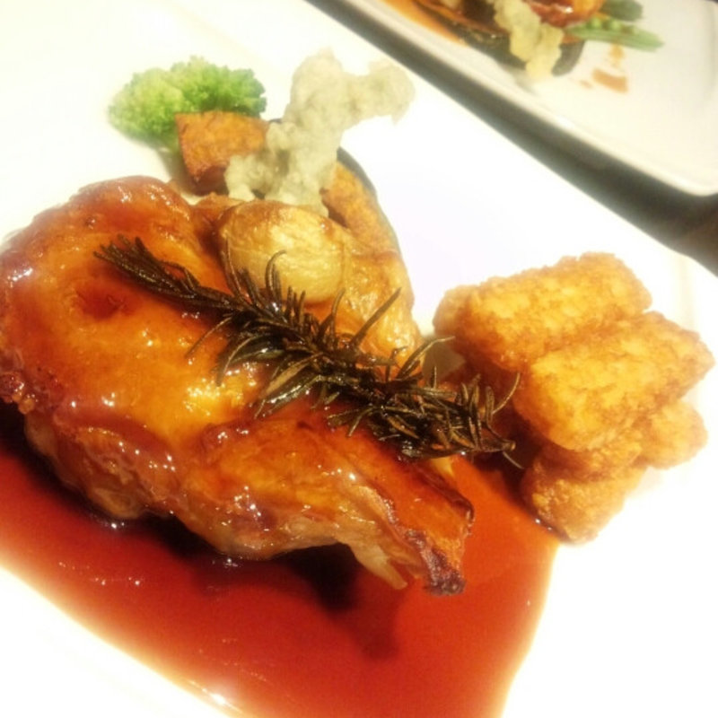 チキンソテーハーブ風味　(ロンド )