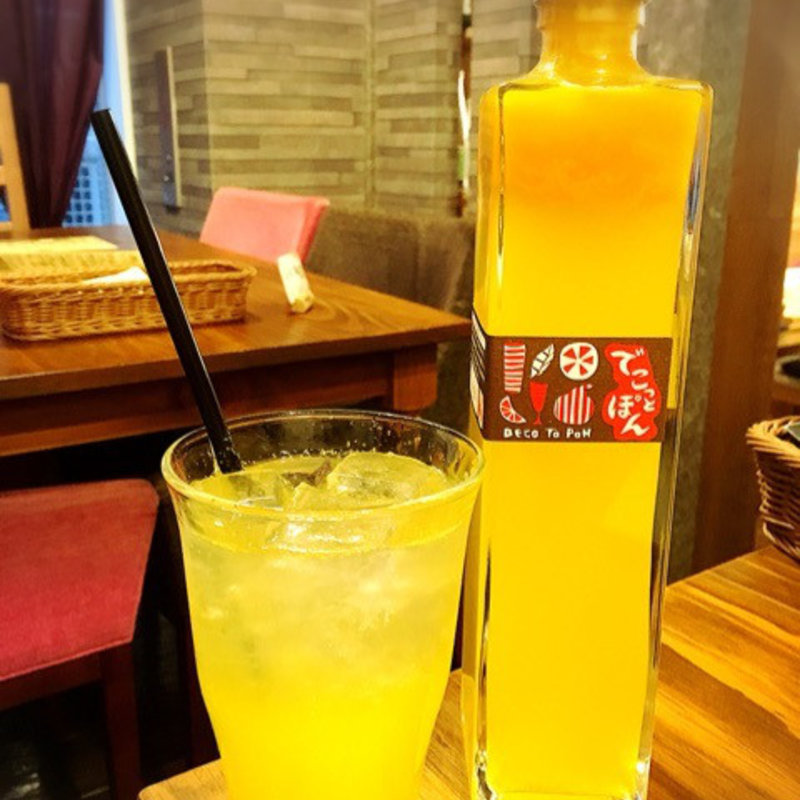 でこっとぽんソーダ(ワインと南部鉄器 キッチン東京オーブン 本店)