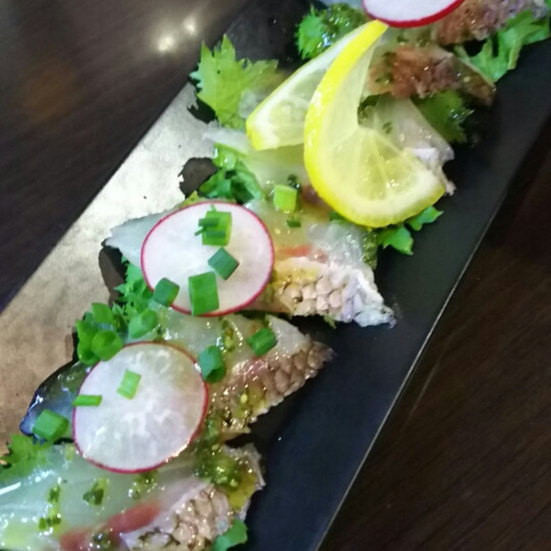 真鯛のｶﾙﾊﾟﾁｮｰ(新橋ワイン食堂　NAGARE （ナガレ）)