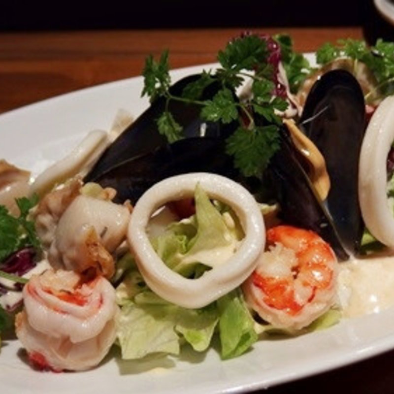 シーフードサラダ(ワイン食堂　寓 銀座店 )