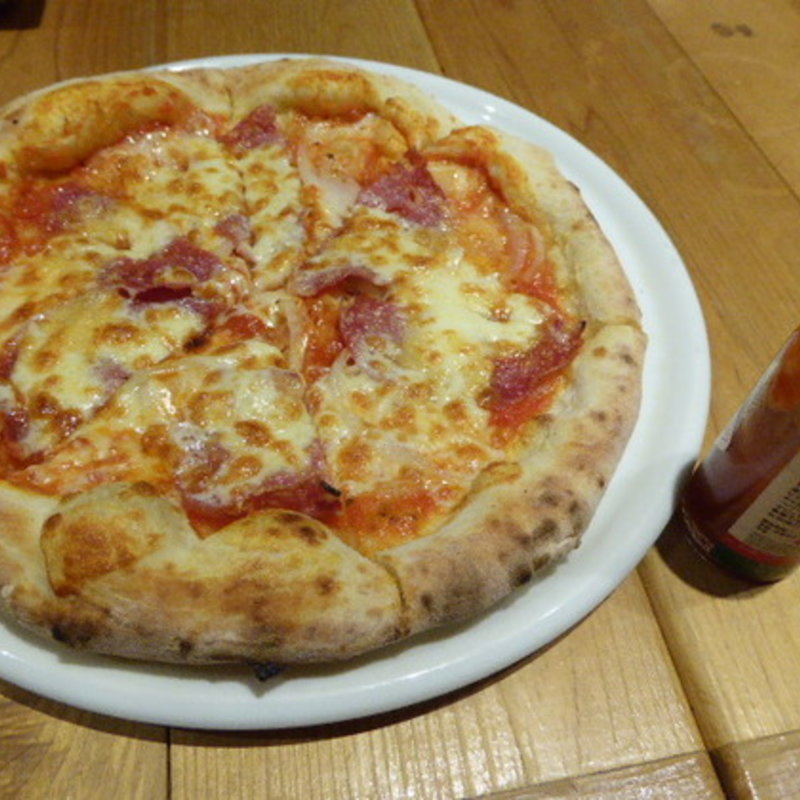 ピザ・マルゲリータ(ワイン食堂 ガブガブ )