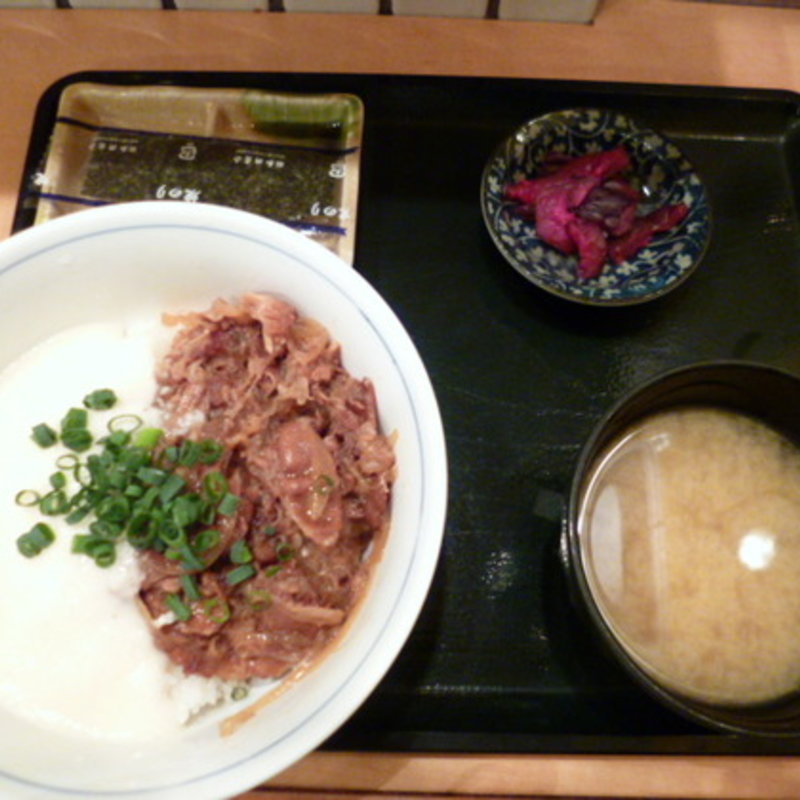 牛しぐれとろろ定食(わおん。)