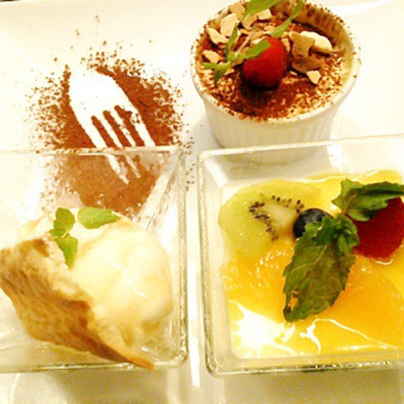 デザートの盛り合わせ(WAKANUI LAMB CHOP ■ BAR ■ JUBAN)