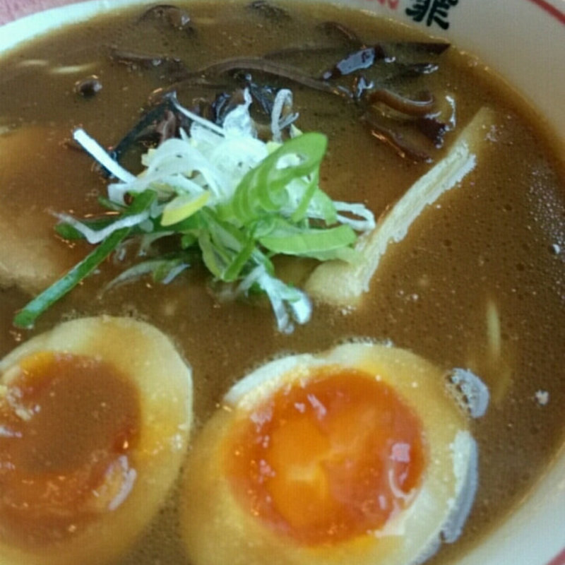 濃い口豚骨＋味玉(一世風靡 （いっせいふうび）)