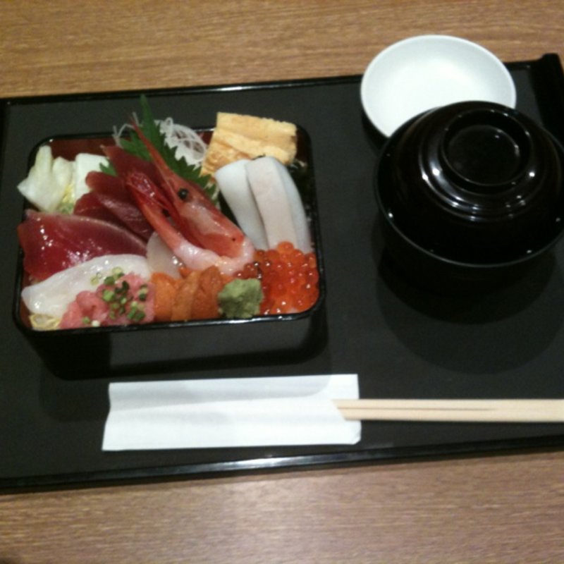 上ちらし(すし・創作料理 一幸 松戸根木内店)