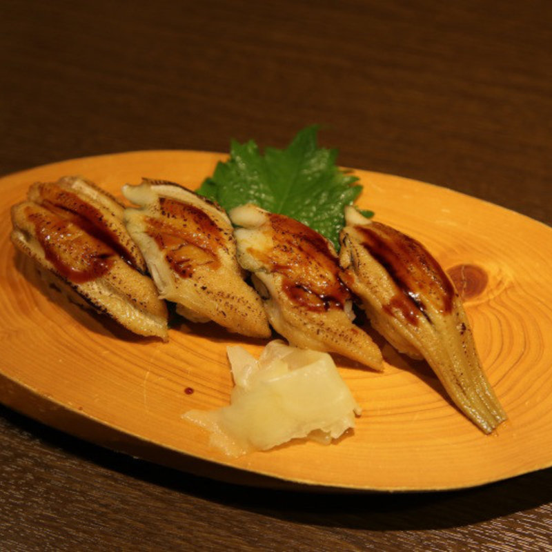 穴子のにぎり(一張羅)