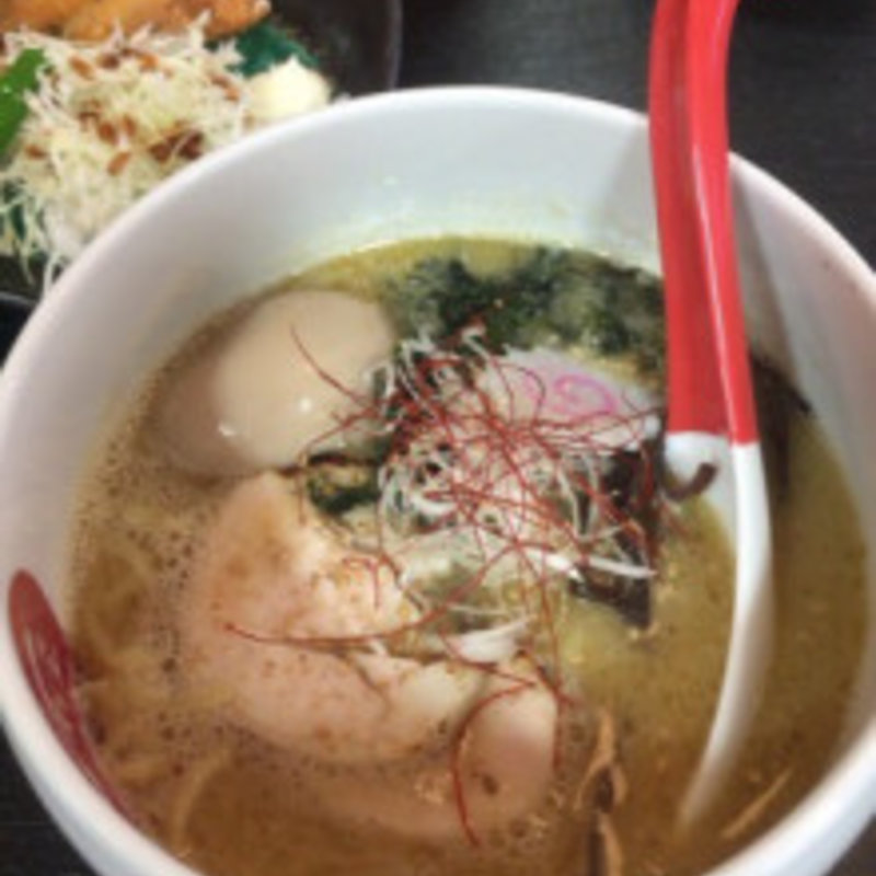 鶏白湯味玉ラーメン(一本座 （イッポンザ）)