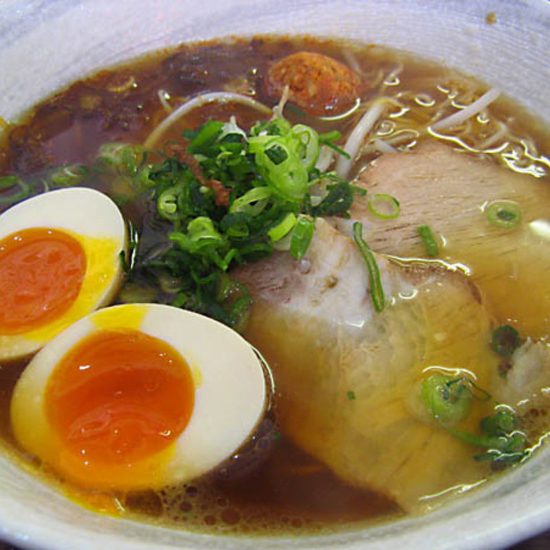 醤油ばくだんラーメン+味玉(一白 )