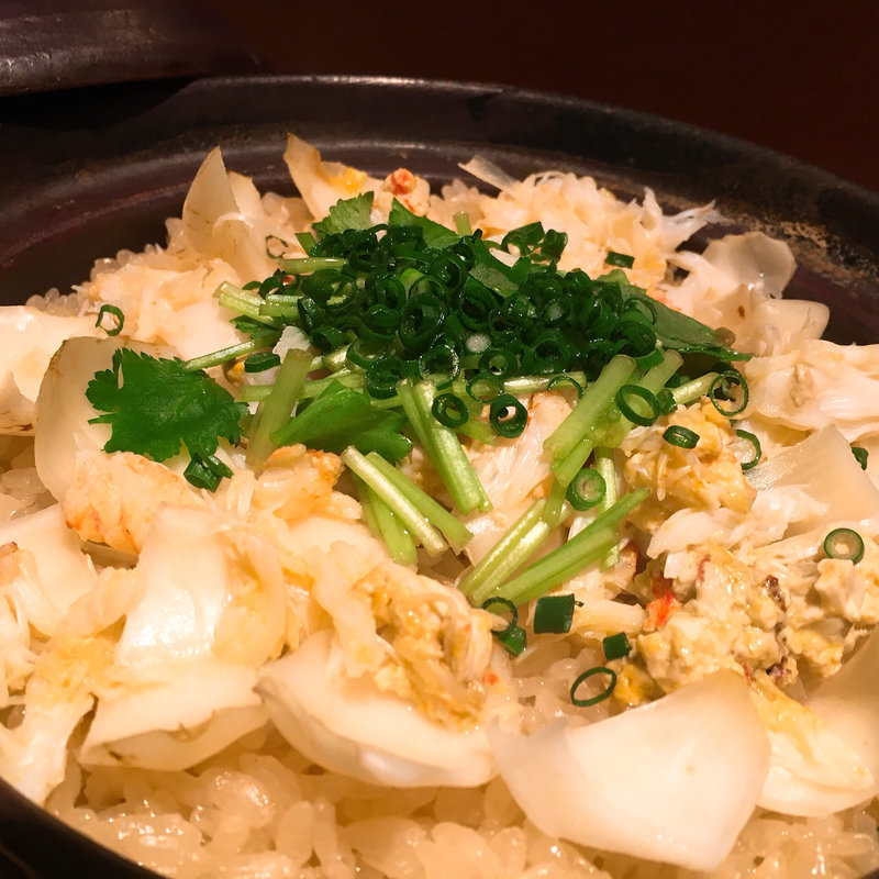 毛ガニとユリ根の土鍋ご飯(鈴しろ )
