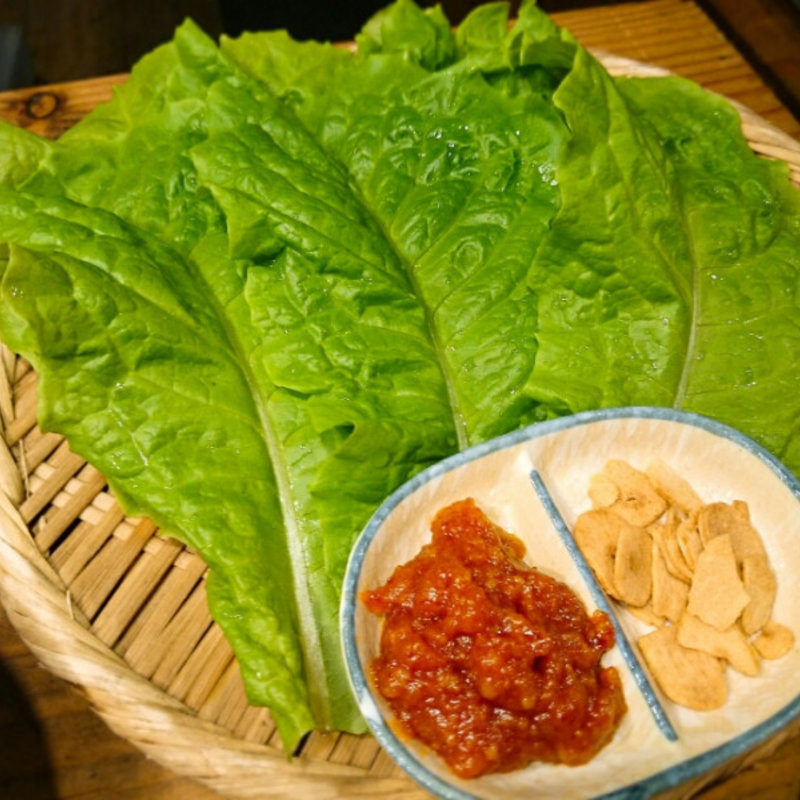 チシャ(万両 南森町店 （まんりょう）)