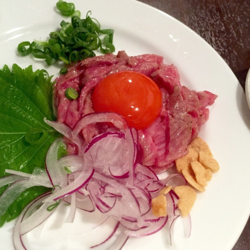 炙りユッケ(万両 堺筋本町店 )