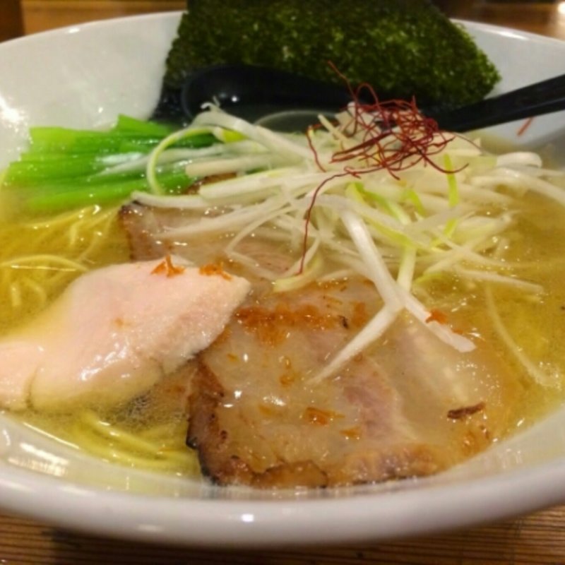 純鶏ホタテ塩らーめん(三代目らーめん処 まるは 極KIWAMI 船橋店)