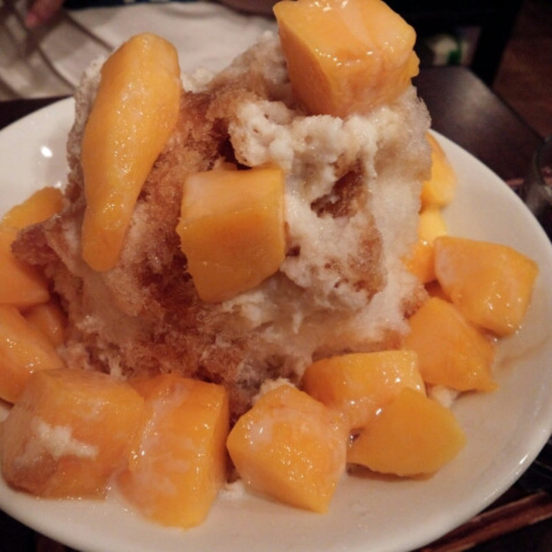 マンゴーかき氷(三徳堂)