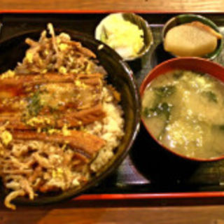 穴子丼 （煮穴子）(三惚)