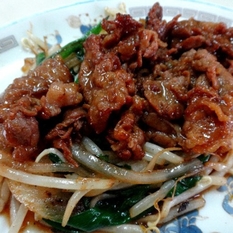 牛肉炒(三栄ラーメン)