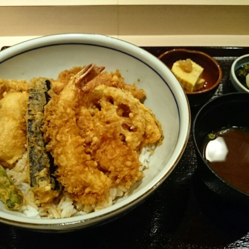 特製なべやき(えび天玉子入) (三河屋)