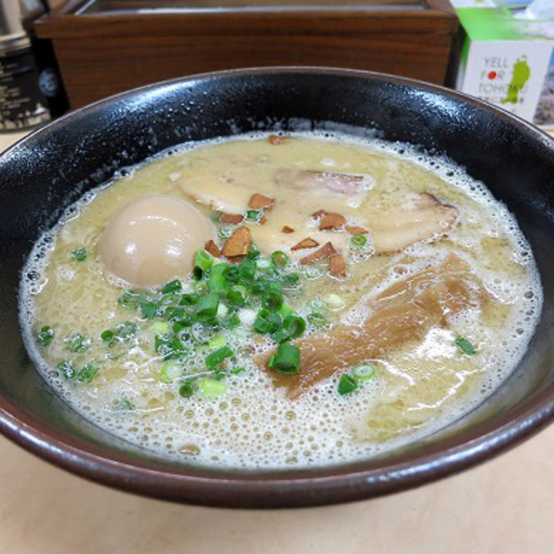 とんこつらーめん(三谷製麺所 玉造事務所)