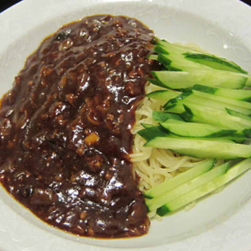 ジャージャー麺(上海料理海の灯 （シャンハイリョウリ ウミノアカリ）)