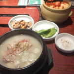 半参鶏湯(山形牛焼肉と韓国料理 両班 新大久保店)