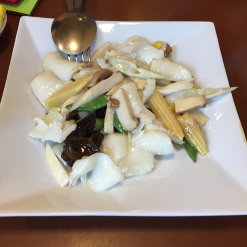 紋甲烏賊の塩炒め(中国四川料理　湖南飯店)