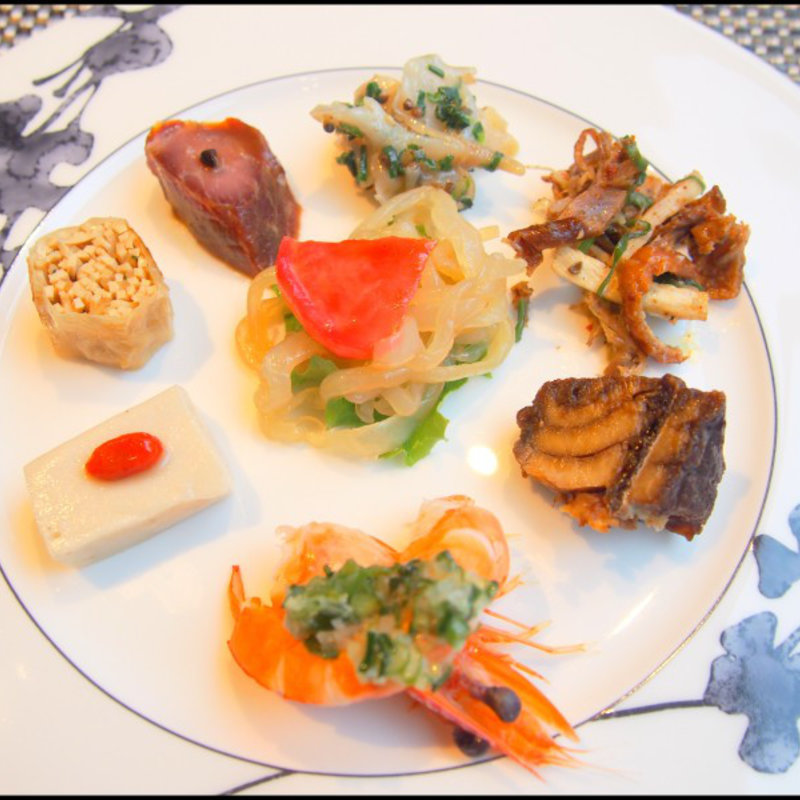 冷菜盛り合わせ(中国料理「王朝」)
