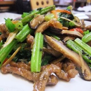 若ごぼうと牛肉の炒め物(中国料理 山丁 )