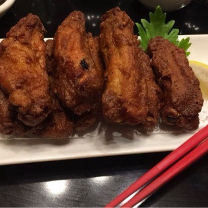 手羽先の唐揚げ(中国料理　龍鱗 （りゅうりん）)