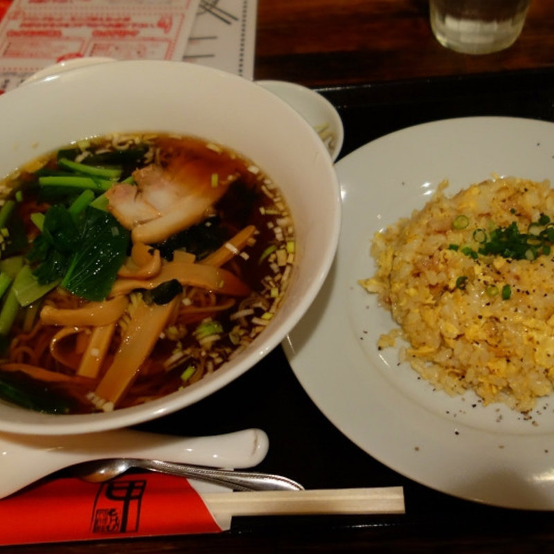 昔ながらの中華そば＆半チャーハンのセット（小鉢、杏仁豆腐付き）(中国料理酒家 中 船橋店)