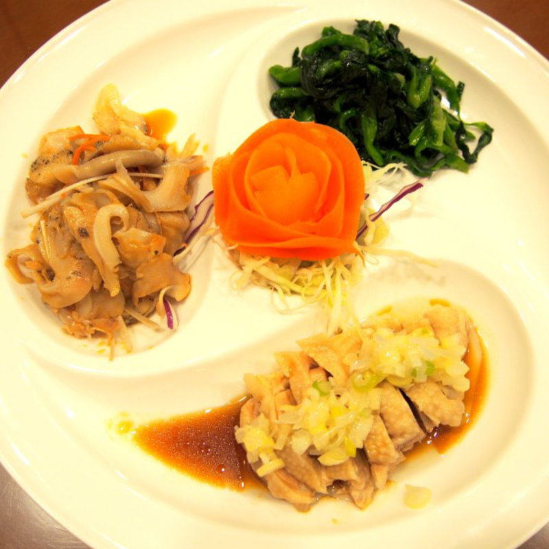 前菜盛り合わせ(中国食府 双龍居 天満駅前店 )