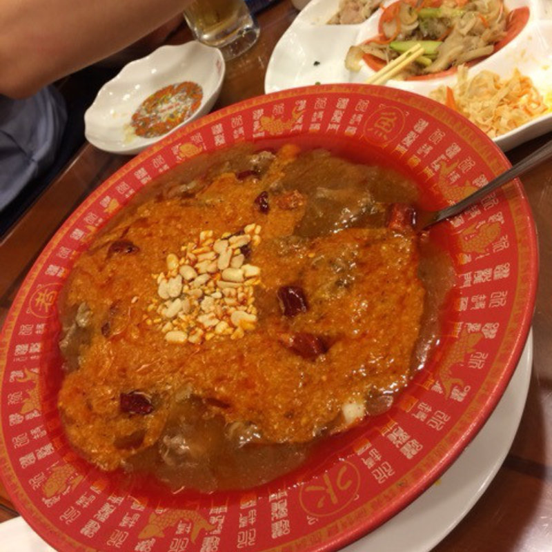 牛肉の四川風煮込み（玉子麺付き）(中国食府 双龍居 天満駅前店 )