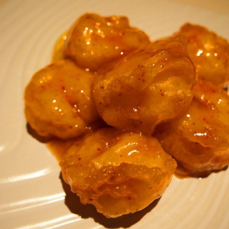 大海老のスパイシー甘辛ソース(中国飯店 富麗華)