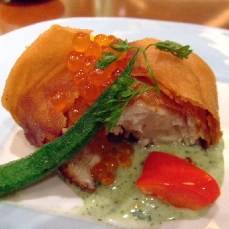 チカ鯛とポテトの春巻き風(中村孝明横浜店)