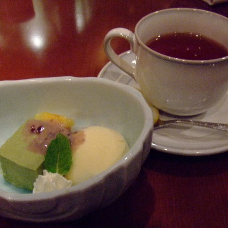 抹茶プリンとアイスクリーム(中村孝明横浜店)