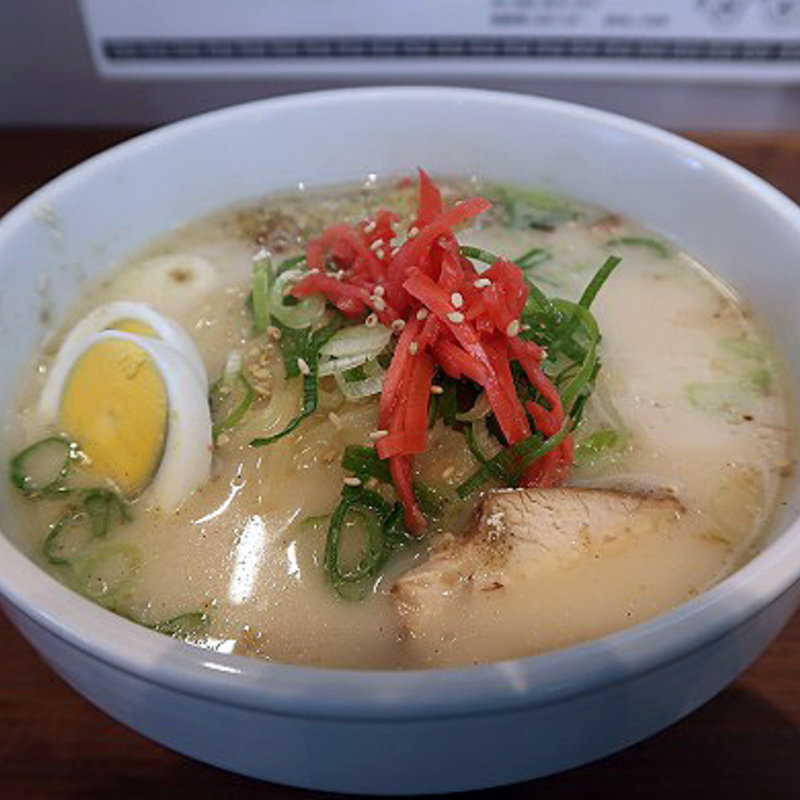 とんこつラーメン(中華そばターワン)