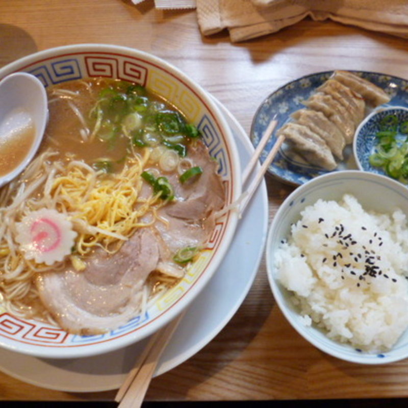 ぎょうざ定食(中華そば 三浦)