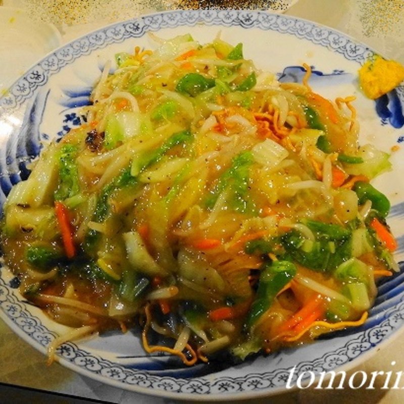 あんかけ焼きそば(中華パブ ナターシャ)