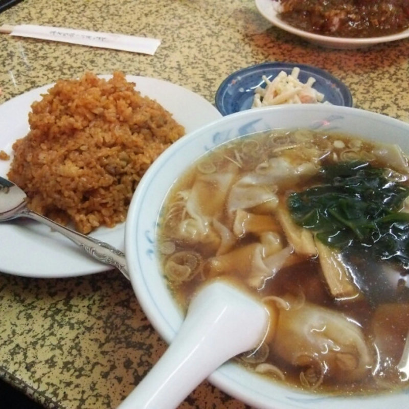 ワンタン麺＋チキンライスセット(トキハ)