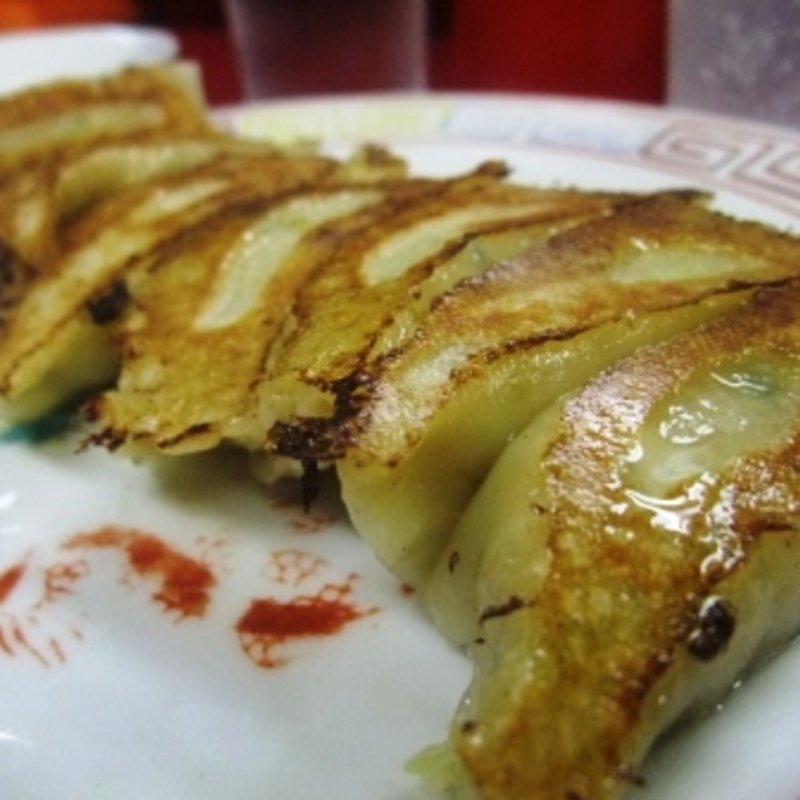 ギョウザ(中華料理 さか市)