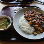 マーボー丼(中華食事処　孫悟空)
